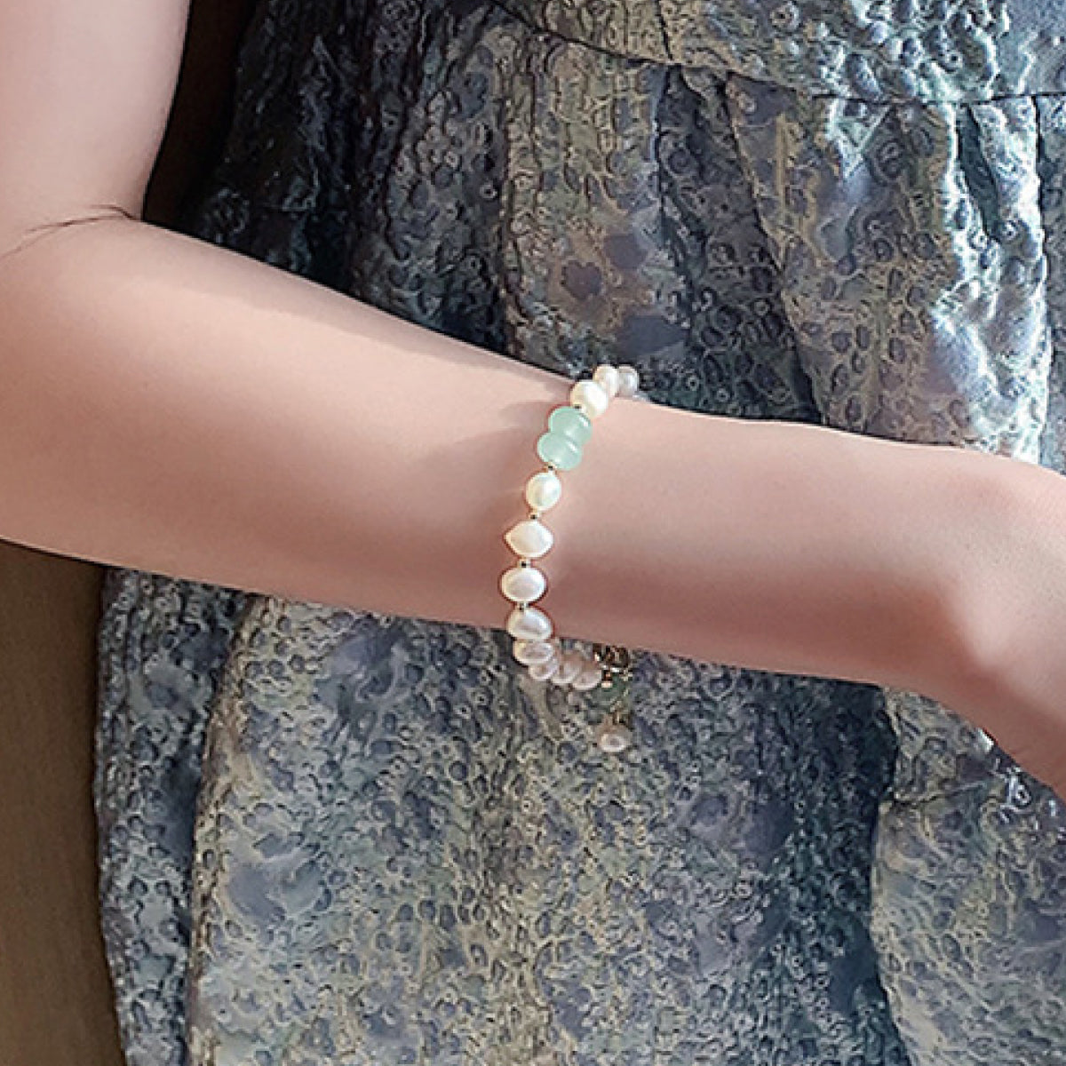 Pearl Green Stone Link Bracelet - Sorelle Gifts