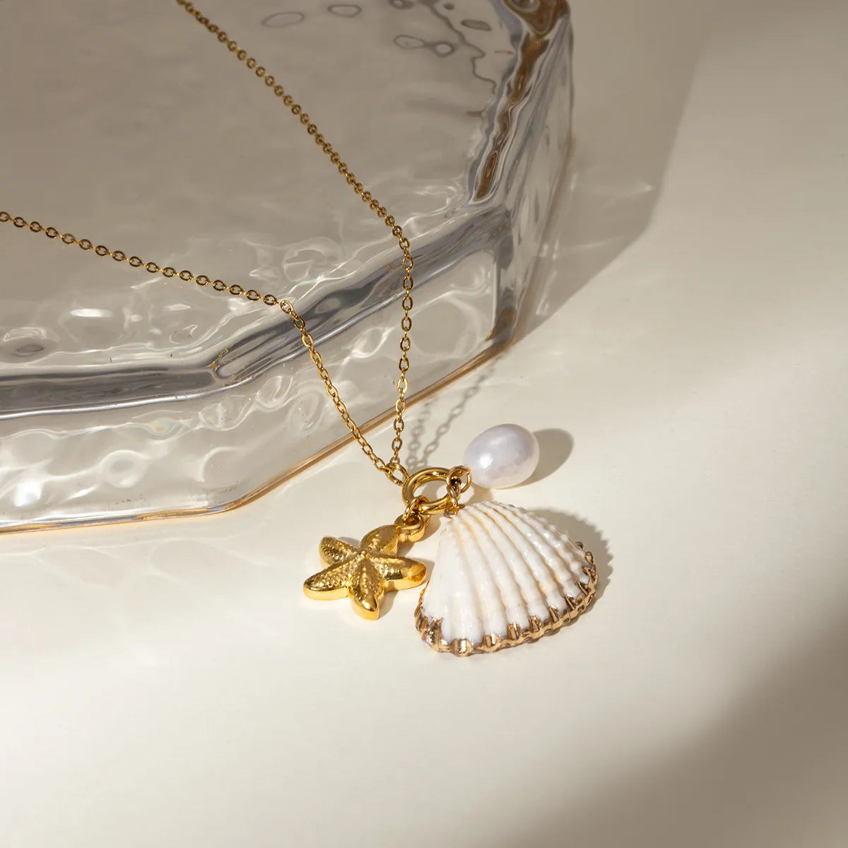 Seas the Day Pearl Shell Necklace - Sorelle Gifts