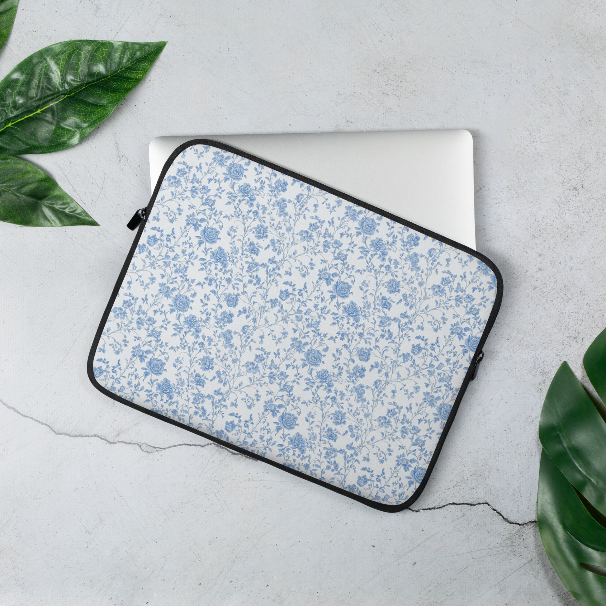 Heirloom Collection Blue Toile Laptop Sleeve - Sorelle Gifts