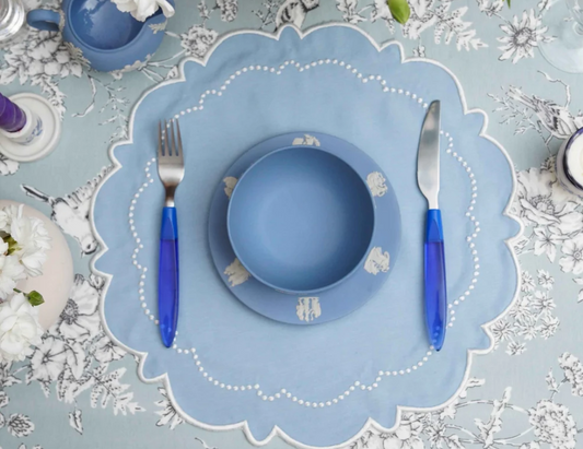 The Grandmillennial Gift Guide: Chinoiserie, Ginger Jars & Maximalist Decor They'll Love