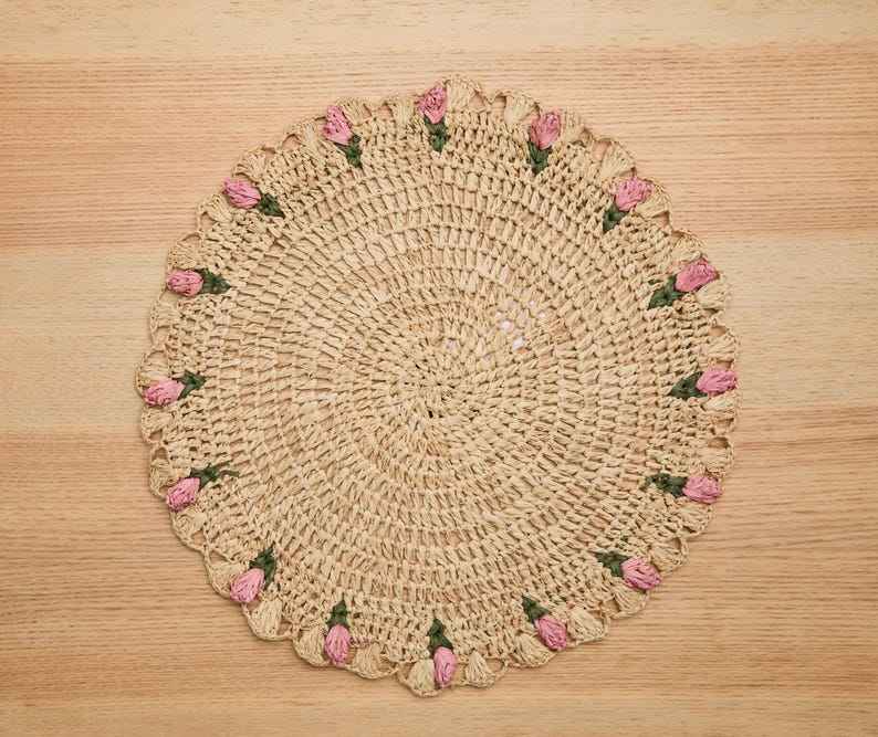 Tulip Floral Placemats – Hand-Crocheted Raffia Palm Floral Placemats – Spring Table Decor