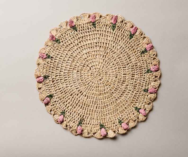 Tulip Floral Placemats – Hand-Crocheted Raffia Palm Floral Placemats – Spring Table Decor