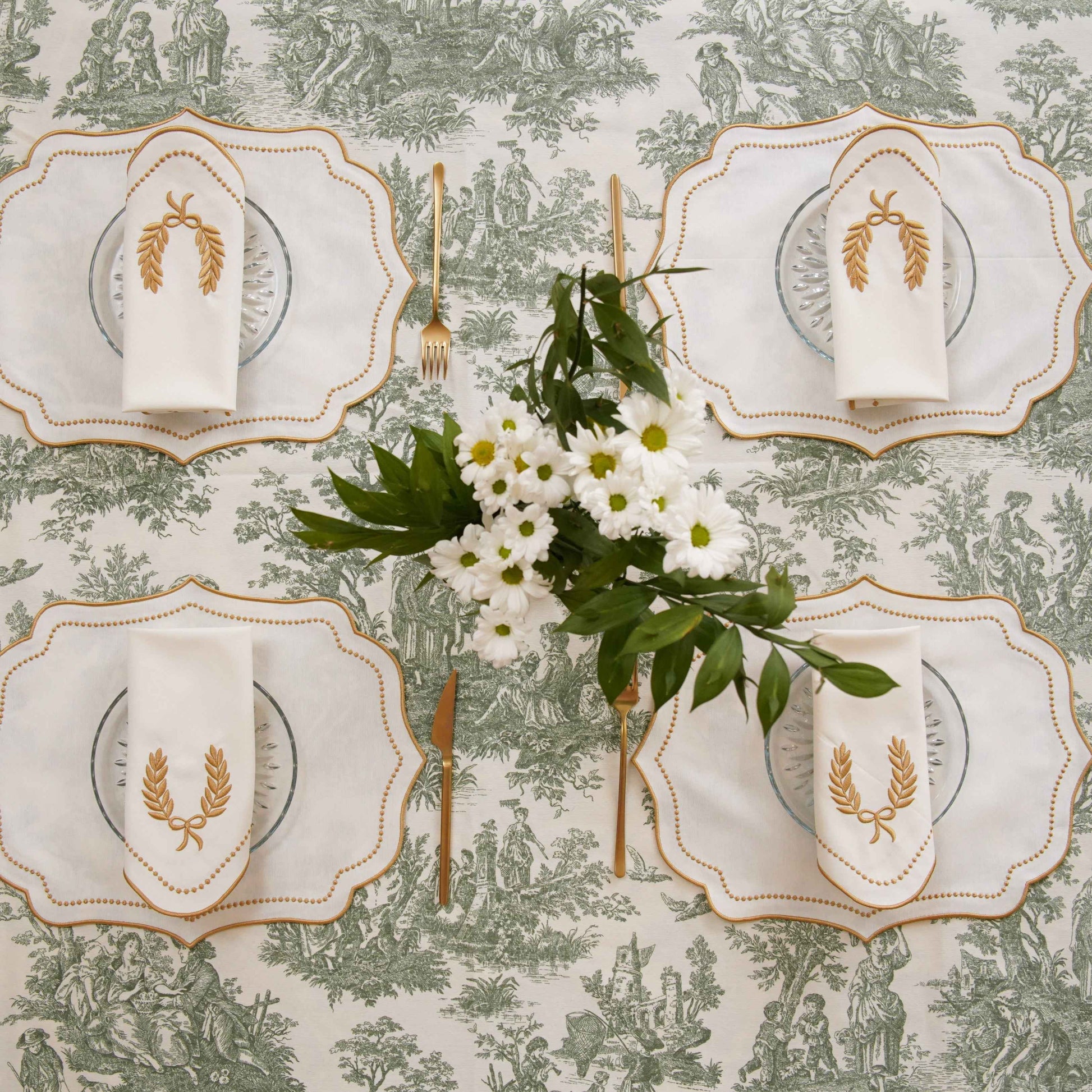 LUNA IVORY GOLD TRIM FABRIC PLACEMAT NAPKIN SET