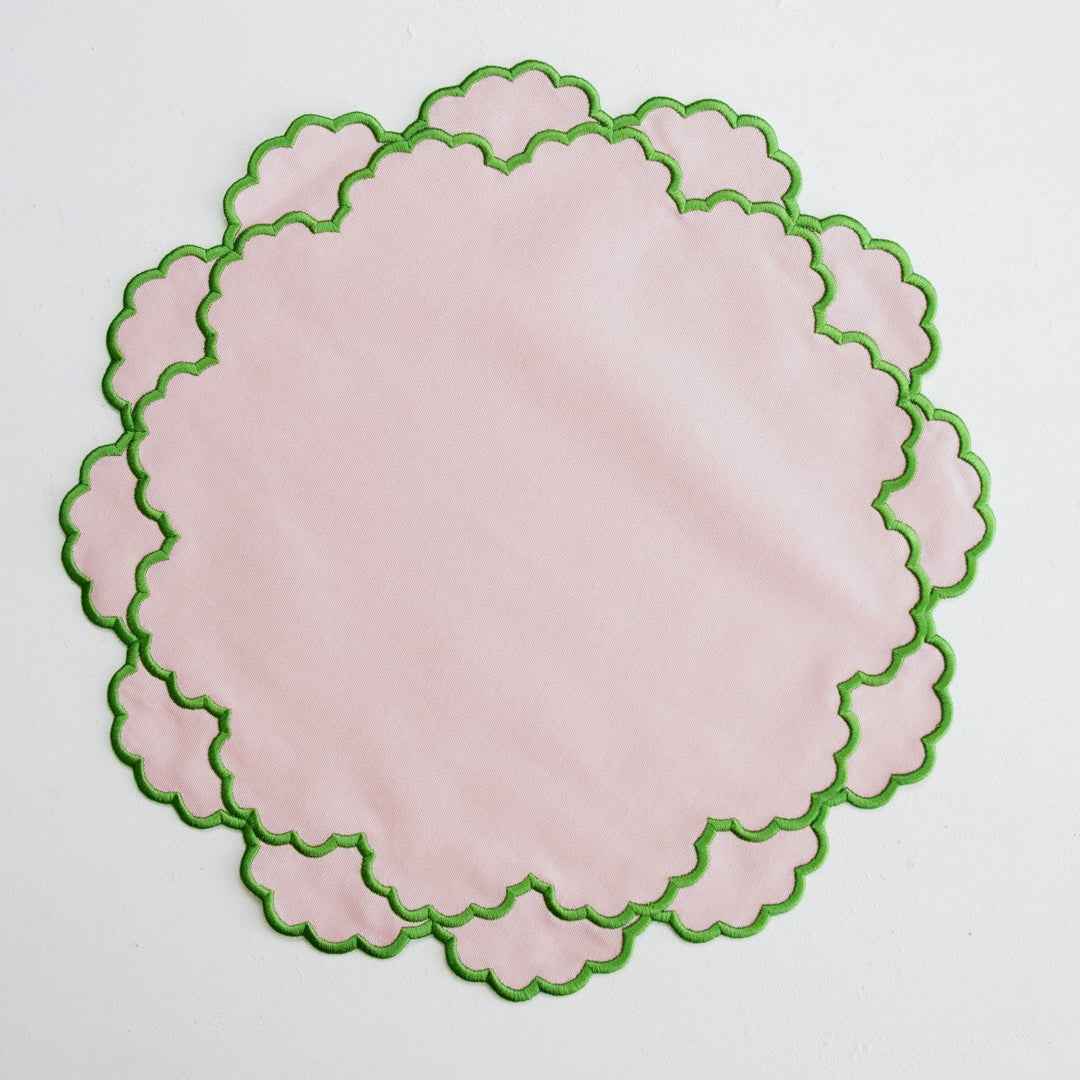 CRESSIDA LIGHT PINK ROUND FABRIC PLACEMAT