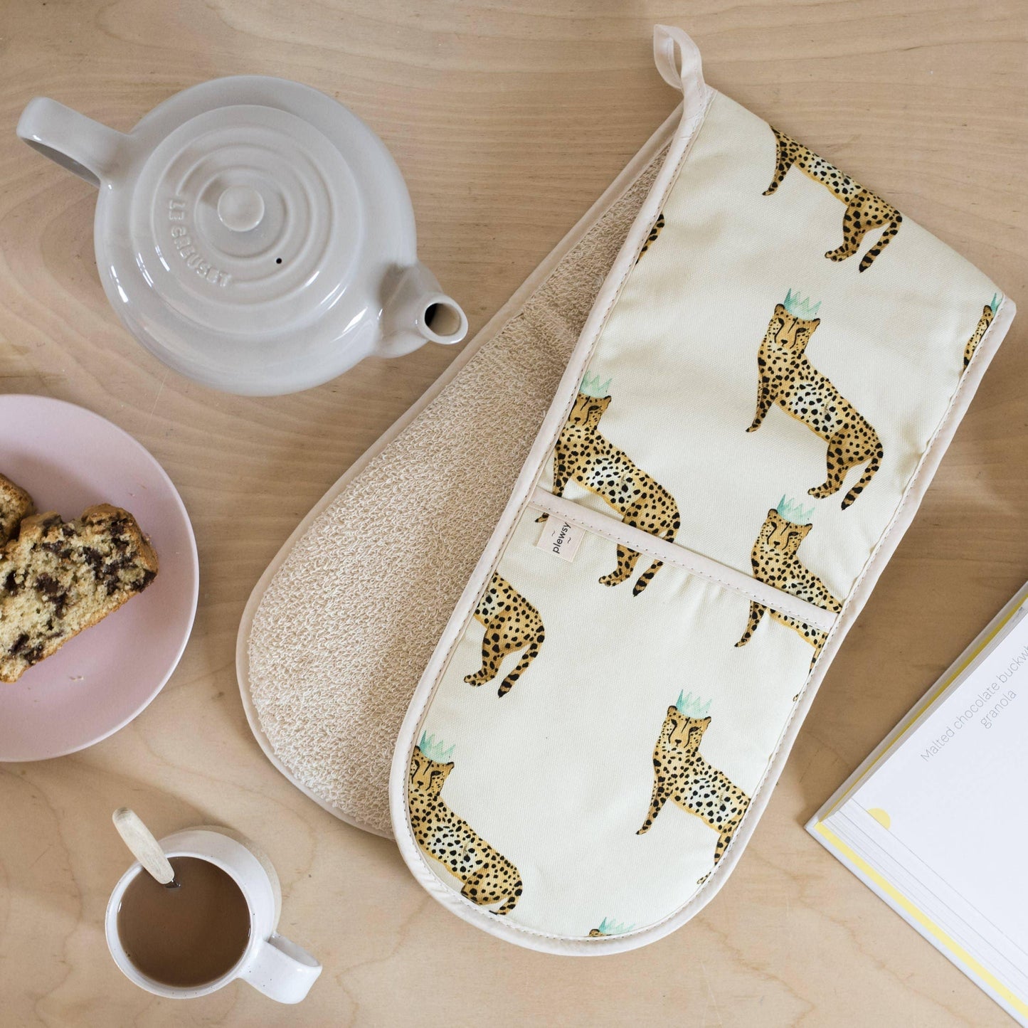 Cheetah Oven Gloves - Sorelle Gifts