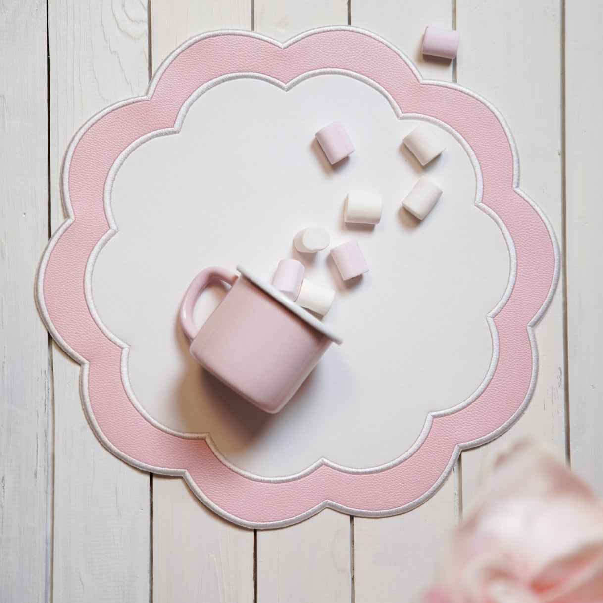 SERENITY WHITE PINK SCALLOPED FAUX LEATHER PLACEMAT